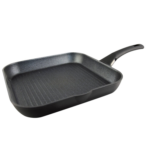 https://www.berndes-cookware.com/cdn/shop/products/1261428_Enduro_11_5inch_Grill_Pan_angled_view_large.jpg?v=1569004503